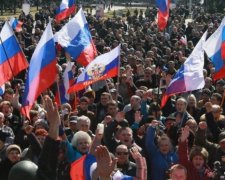 Получает пенсии и пособия: сеть возмутил фанат террористов из Славянска