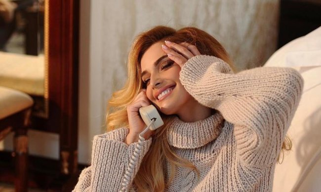 Домашняя Котова похвасталась шикарными ножками