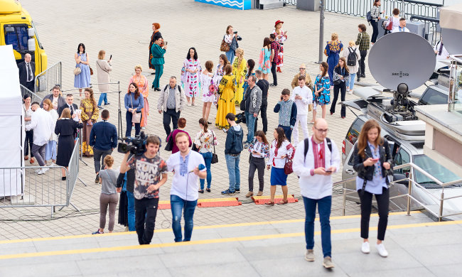 Українців залишили без пенсій, доведеться збирати з дитинства: шокуючі цифри