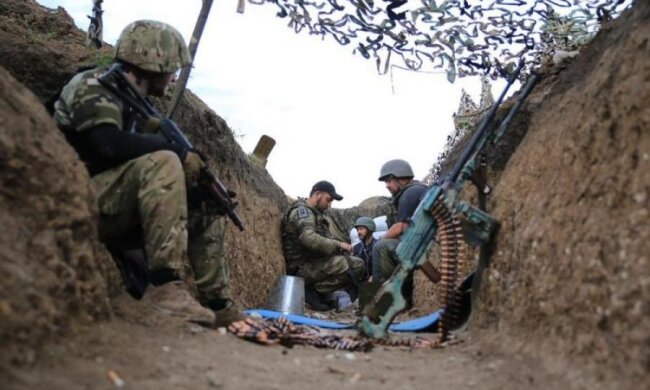 Пекельна "зрада": воїнам на передовій плюнули в обличчя