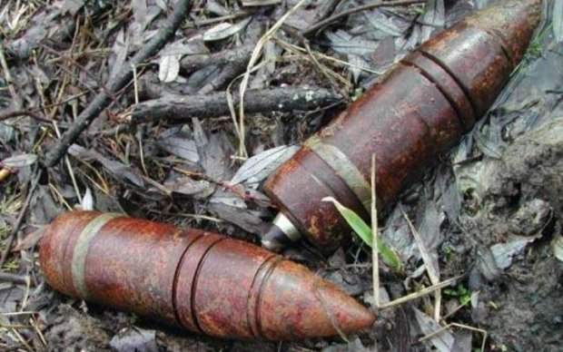 На території школи знайшли снаряд часів Другої Світової 
