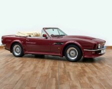 1988 Aston Martin V8 Volante, carscoops