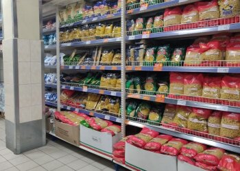 Супермаркет, макароны, фото: Знай.ua