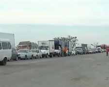 В напрямку Криму кілометрові черги