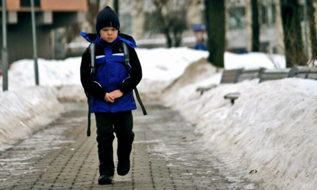 Учень "замінував" школу 