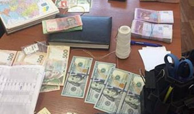 СБУшников поймали на взятках в Запорожье (фото)