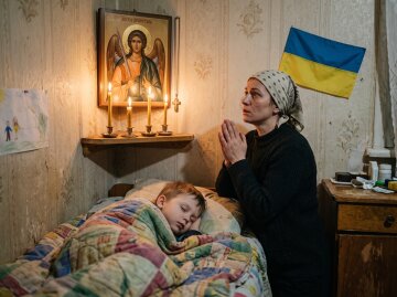 молитва за дитину ангел-охоронець ікона свічки