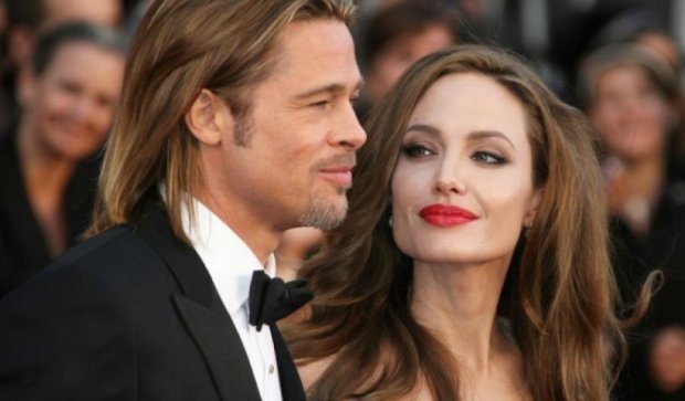 Брэд Питт запретил Джоли усыновить троих сирийских беженцев