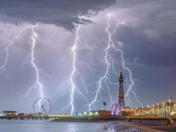 Weather Photographer of the Year 2018 (Євген Самученко)