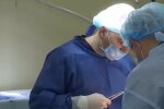 Маленькому янголятку потрібна операція на мозку, батьки в розпачі: "Рятуйте Алісочку"