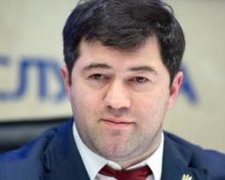 Адвокат розповів про "поживний" сніданок Насірова