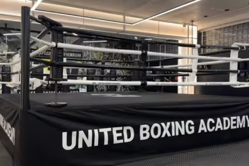 Топові боксери України привітали Єгора Альшевскі та United Boxing Academy з відкриттям у столиці