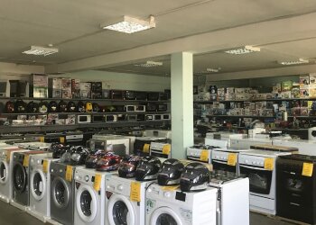 Склад побутової техніки, фото з вільних джерел