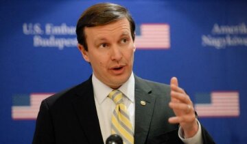 Американський Сенат масово погрожує Путіну санкціями