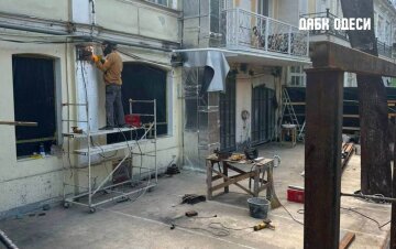 Нахаббуд кафе у сквері Пале-Рояль в Одесі