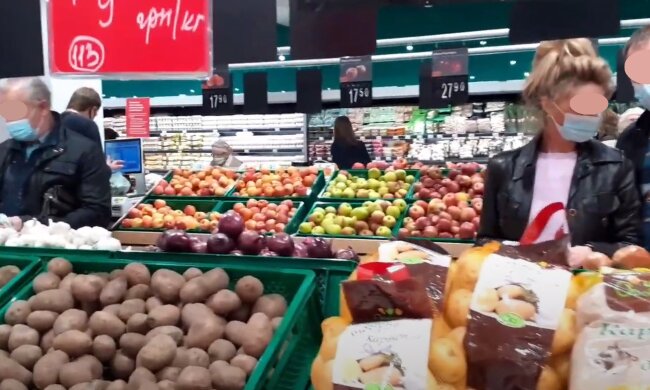 Продукты в супермаркете в Хврькове, изображение иллюстративное, кадр из видео: YouTube
