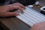 Робота за комп'ютером. Фото: скрін youtube