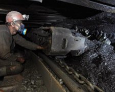 Ахметов залізе у кишеню до кожного українця