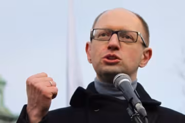 Яценюк назвав умови надання Донбасу особливого статусу