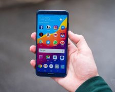 Huawei предлагает предзаказать Honor View 20 за 14 долларов