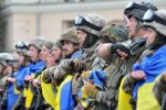 Військовим дозволили служити за контрактом півроку