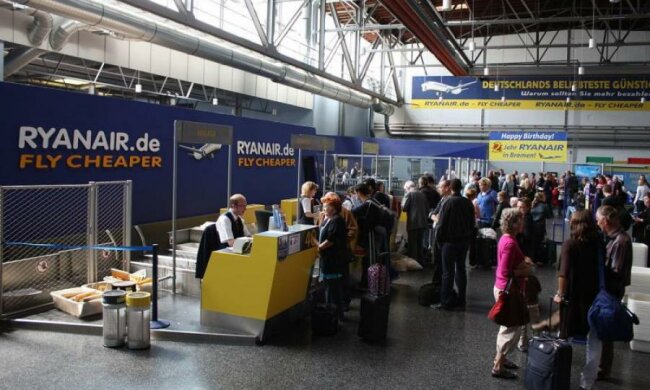 Відмова від Ryanair: блогер пояснив, хто за цим стоїть