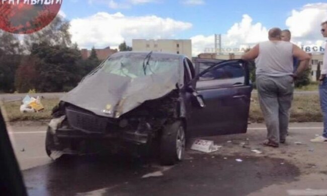 На Броварському проспекті сталася страшна аварія