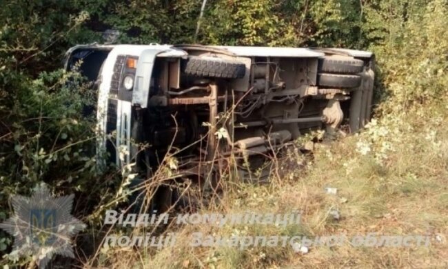 Жахливе ДТП на Закарпатті: 10-річна дитина в лікарні