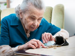 пенсионерка