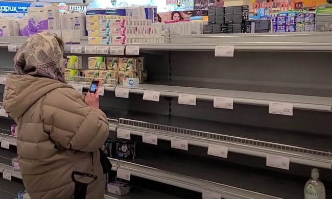 Полиці в російських магазинах. Фото: скрін youtube