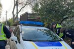 Патрульные "кошмарят" военного. Фото Instagram