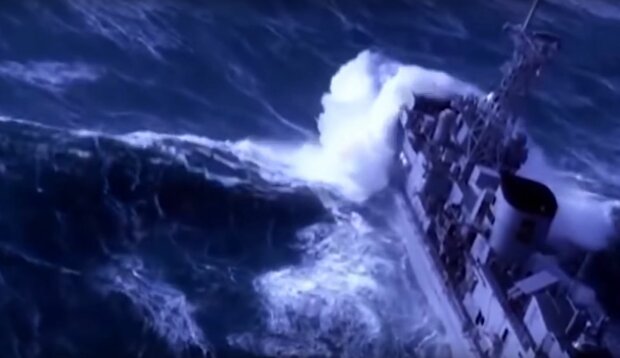 Волны-убийцы, скриншот: YouTube