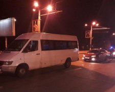 Зайцева нічому не навчила: маршрутка під Києвом обігнала ракету Маска