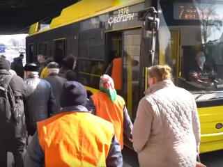 тролейбус, скріншот з відео
