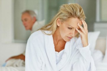 Які чинники прискорюють менопаузу