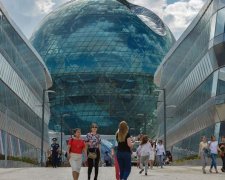 Почитают Шевченко и жертвуют на АТО: почему казахи больше братья, чем россияне