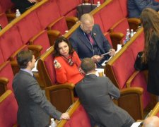 Голод не тетка: журналист Знай.ua не дал спокойно поесть главе Комитета по свободе слова