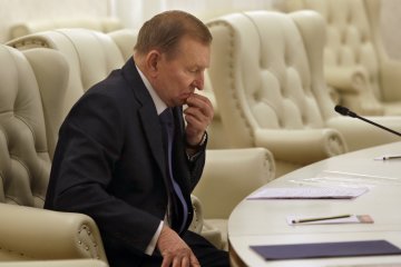 У відповідь не стріляти: заява Кучми щодо перемир'я на Донбасі викликала бурхливу реакцію