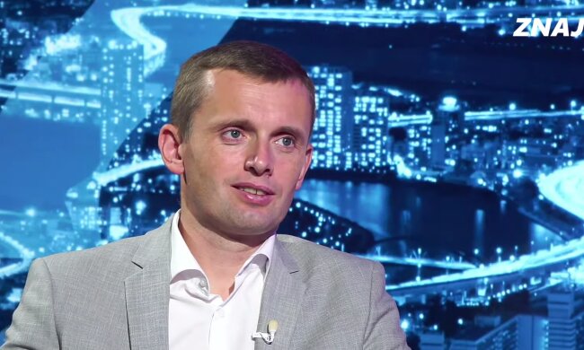 Руслан Бортник