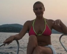 Волочкова показала фірмову розтяжку