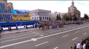 Військовий парад / скріншот з відео