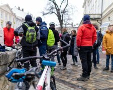 Десятки львів'ян одночасно осідлали велосипеди: Кличку, вчися