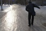 Головне за день понеділка, 10 лютого: Україну штормить, робітників заставлять працювати по 12 годин, а заробітчан не пустять до Польщі