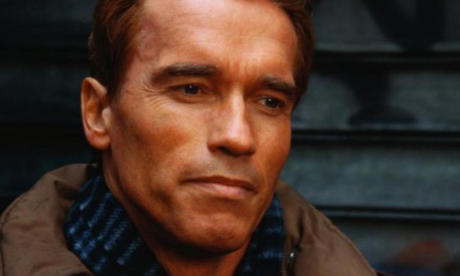 Шварценеггера засікли у компанії українських рокерів