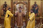 Замість боксерських рукавиць — ряса: Ломаченко взяв участь у богослужінні на Святій Землі
