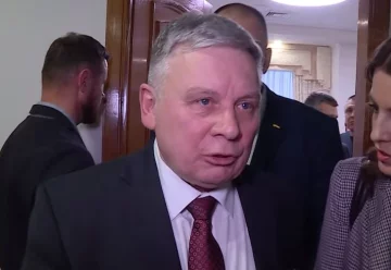 Министр обороны Украины Андрей Таран, скриншот: YouTube
