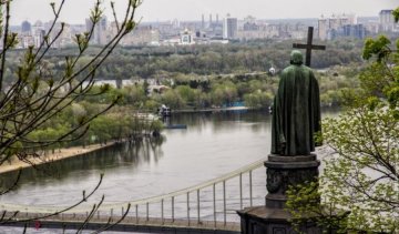 Сегодня киевляне имеют возможность встретиться с афонскими монахами