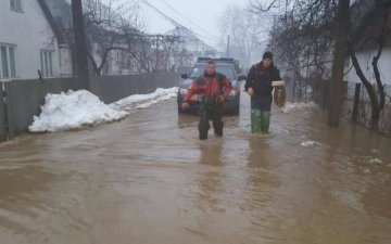 Масова евакуація: українці змушені тікати з домівок