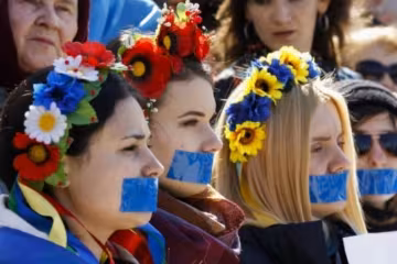 Українській владі начхати на мешканців Криму