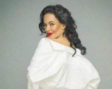 Обнаженную Астафьеву поймали за кое-чем с темнокожими мужчинами: фото